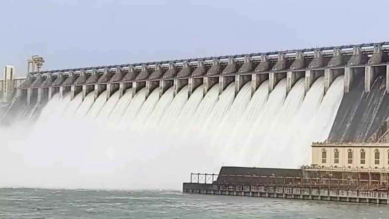 Nagarjuna Sagar | నాగార్జున సాగ‌ర్‌కు కొన‌సాగుతున్న వ‌ర‌ద‌.. 18 గేట్లు ఎత్తివేత‌