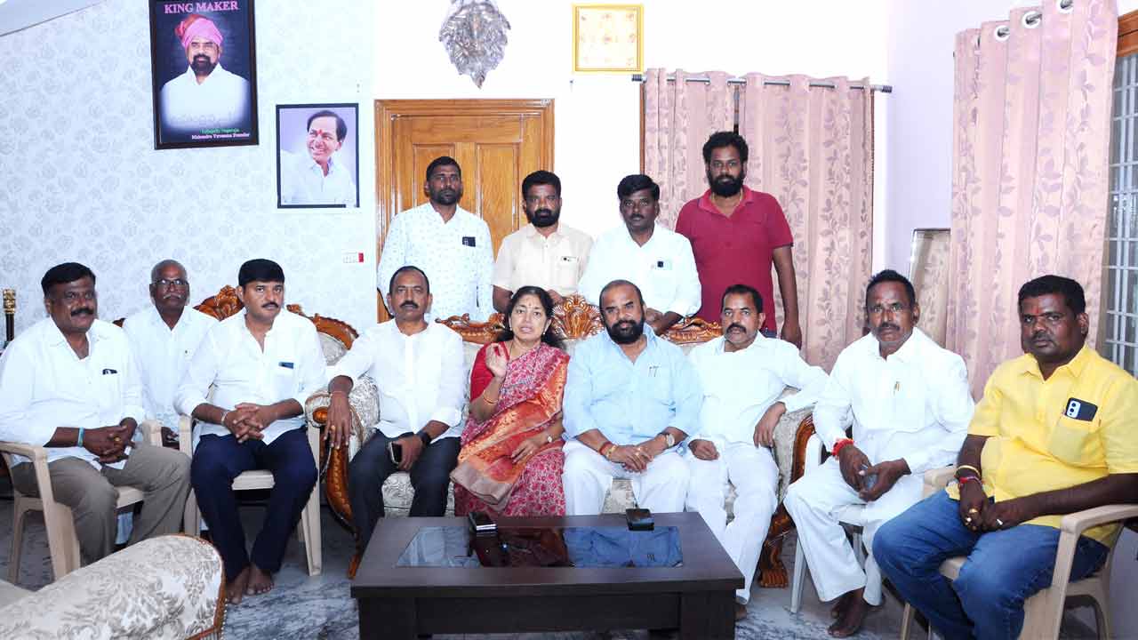 ఆలేరులో 3వేల మందితో మహాధర్నా