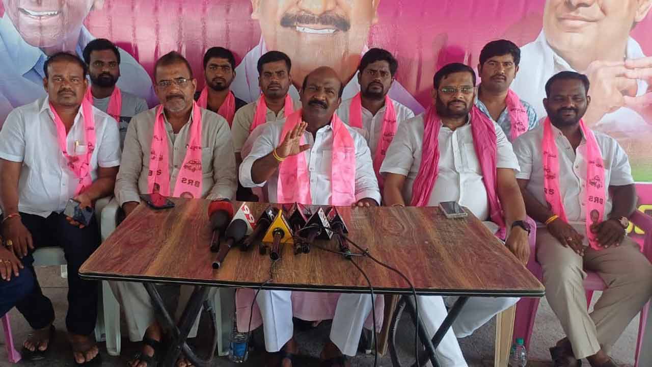 రైతు ప్రయోజనాల కోసం చెరువులు నింపాలి