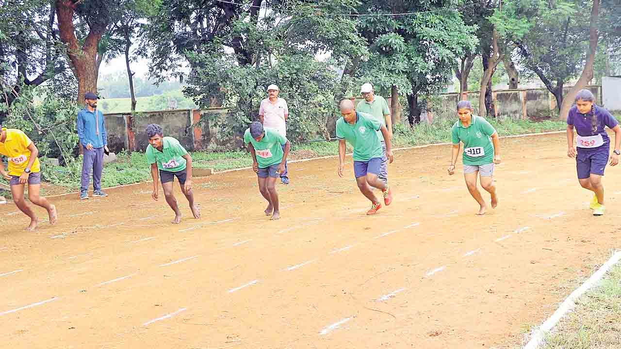 సత్తాచాటిన అథ్లెట్స్‌