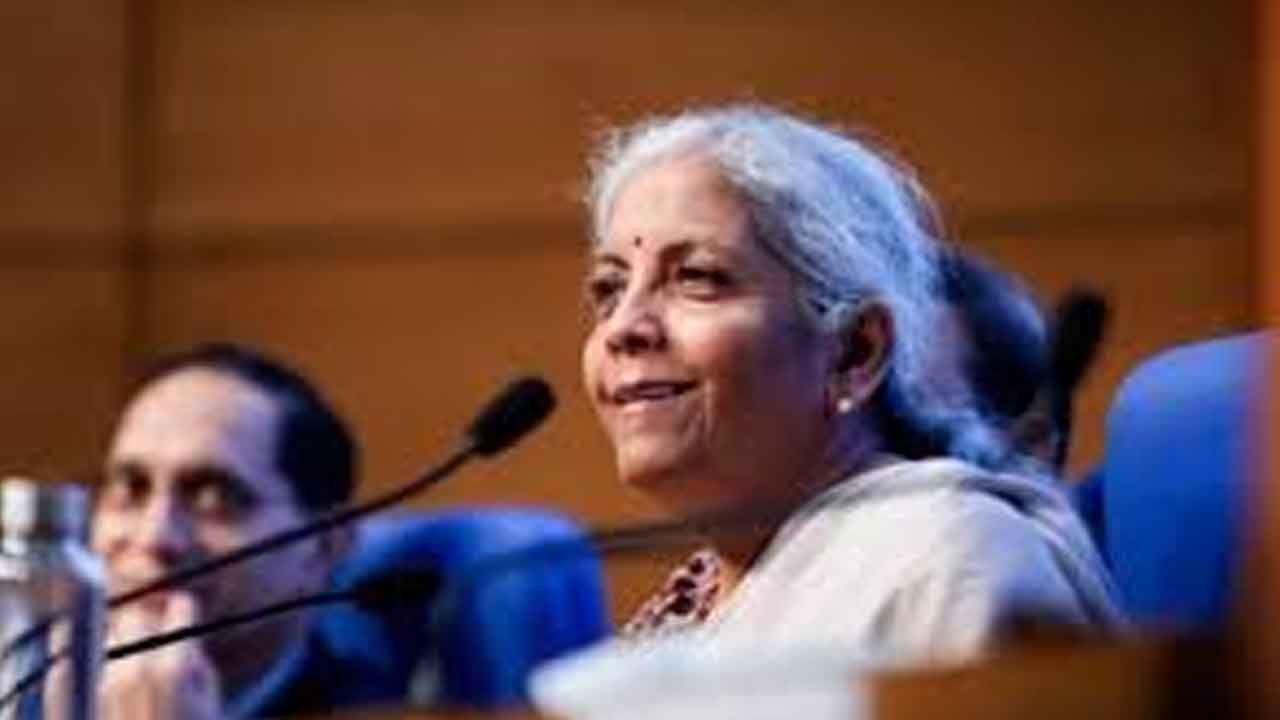 నిజాలేంటో చెప్తున్నారుగా..