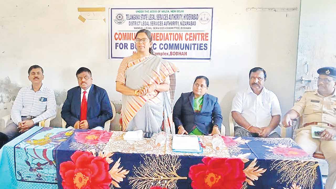 కమ్యూనిటీ మీడియేషన్‌ కేంద్రాలతో సమస్యలు పరిష్కారం
