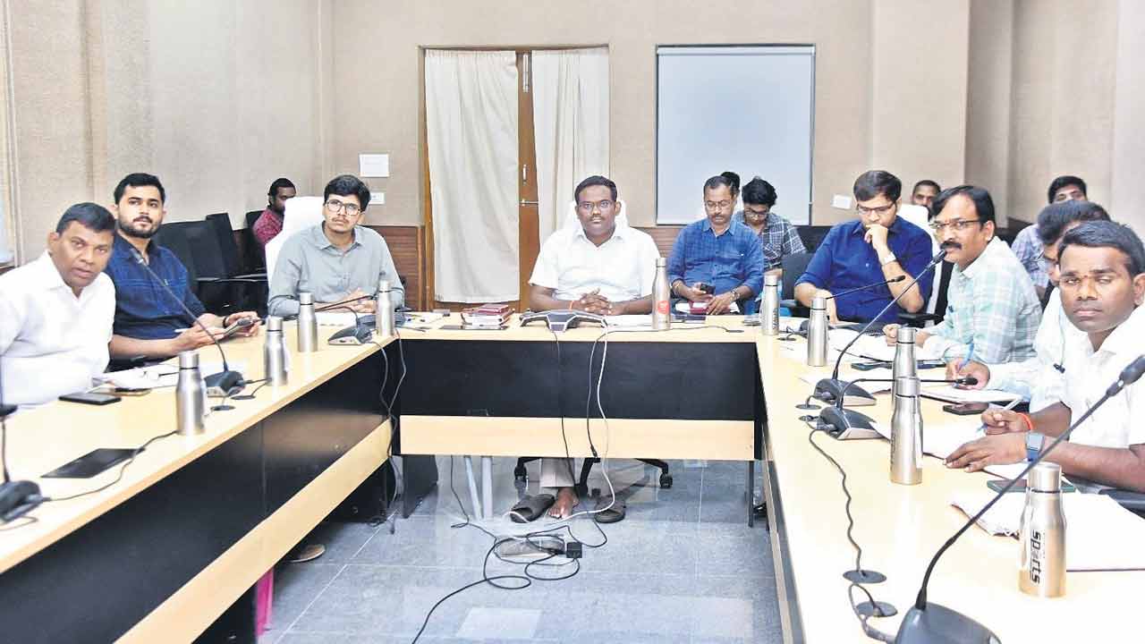 నాలుగైదు నెలల్లో ‘స్థానిక’ ఎన్నికలు