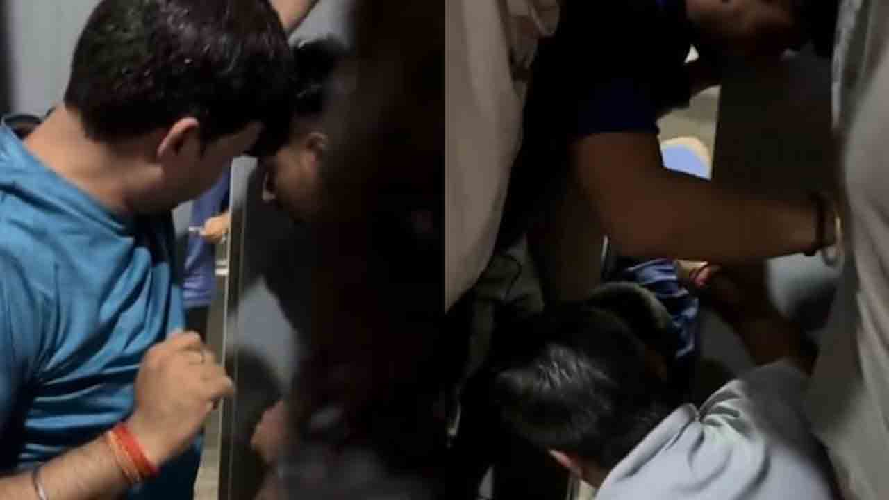 Noida | నోయిడా లిఫ్ట్‌లో ఇరుక్కుపోయిన యువకుడు.. ఎలా బయటకు తీసుకొచ్చారా చూడండి.. VIDEO