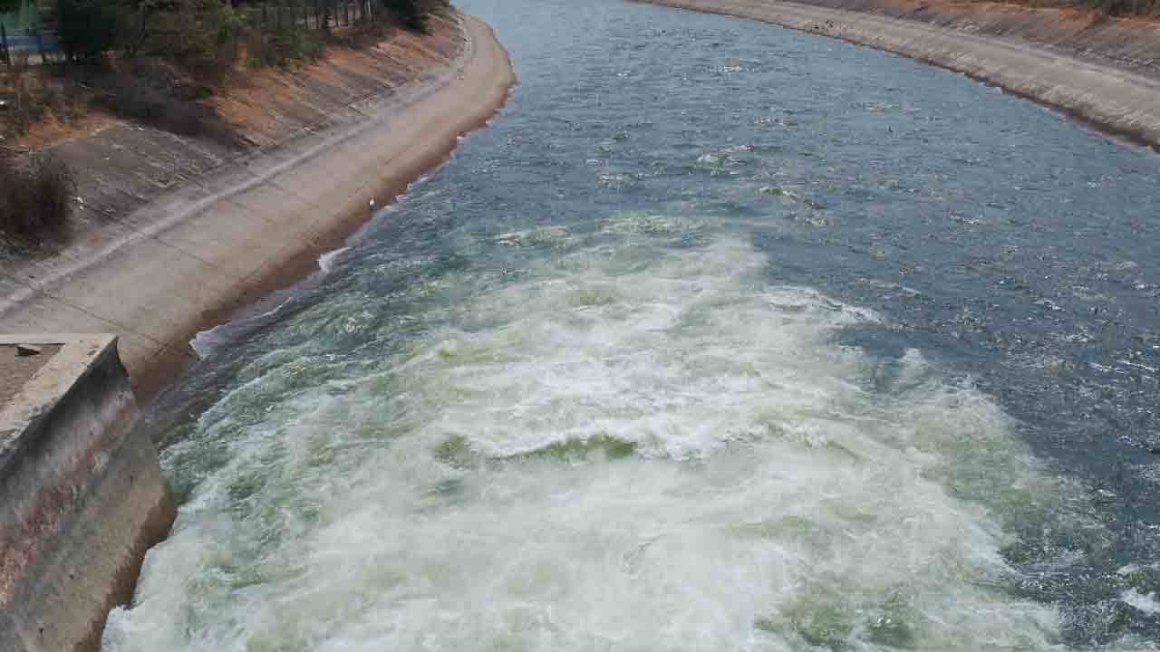 మేజర్లు, మైనర్లకు పాలేరు నీరు విడుదల