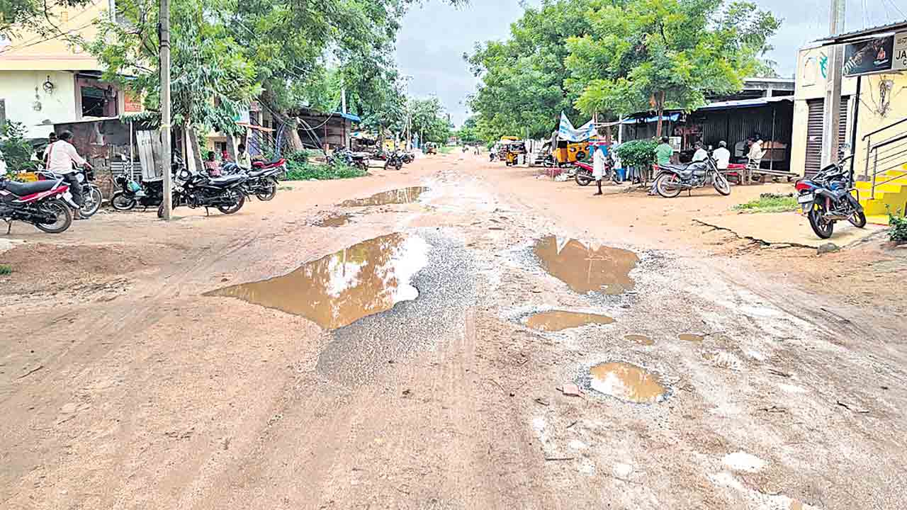ప్రయాణం..ప్రమాదకరం