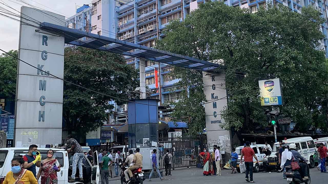 CBI searches | ఆర్జీ కర్ మెడికల్‌ కాలేజీలో అవినీతిపై కేసు.. కోల్‌కతాలోని 15 ప్రాంతాల్లో సీబీఐ సోదాలు