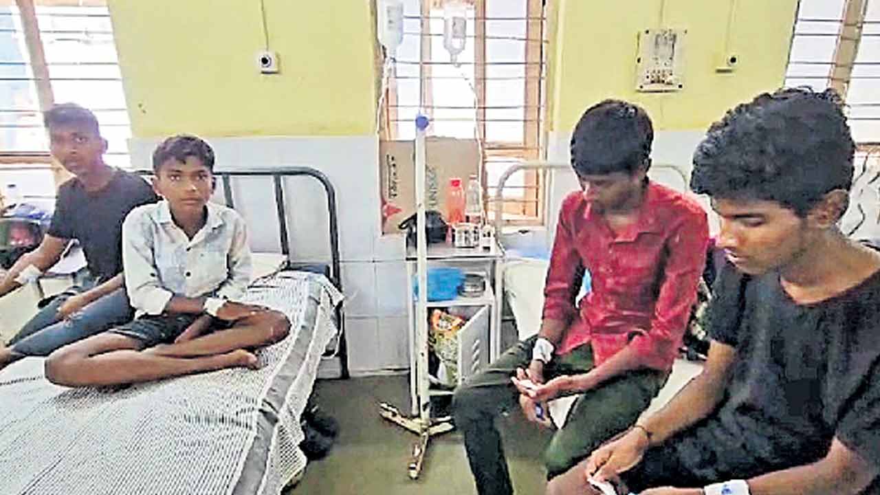 గురుకులం లో జాండీస్ కలకలం