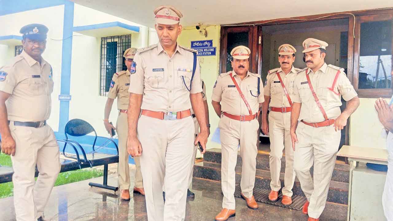 మాదక ద్రవ్యాలపై నిఘా పెట్టాలి