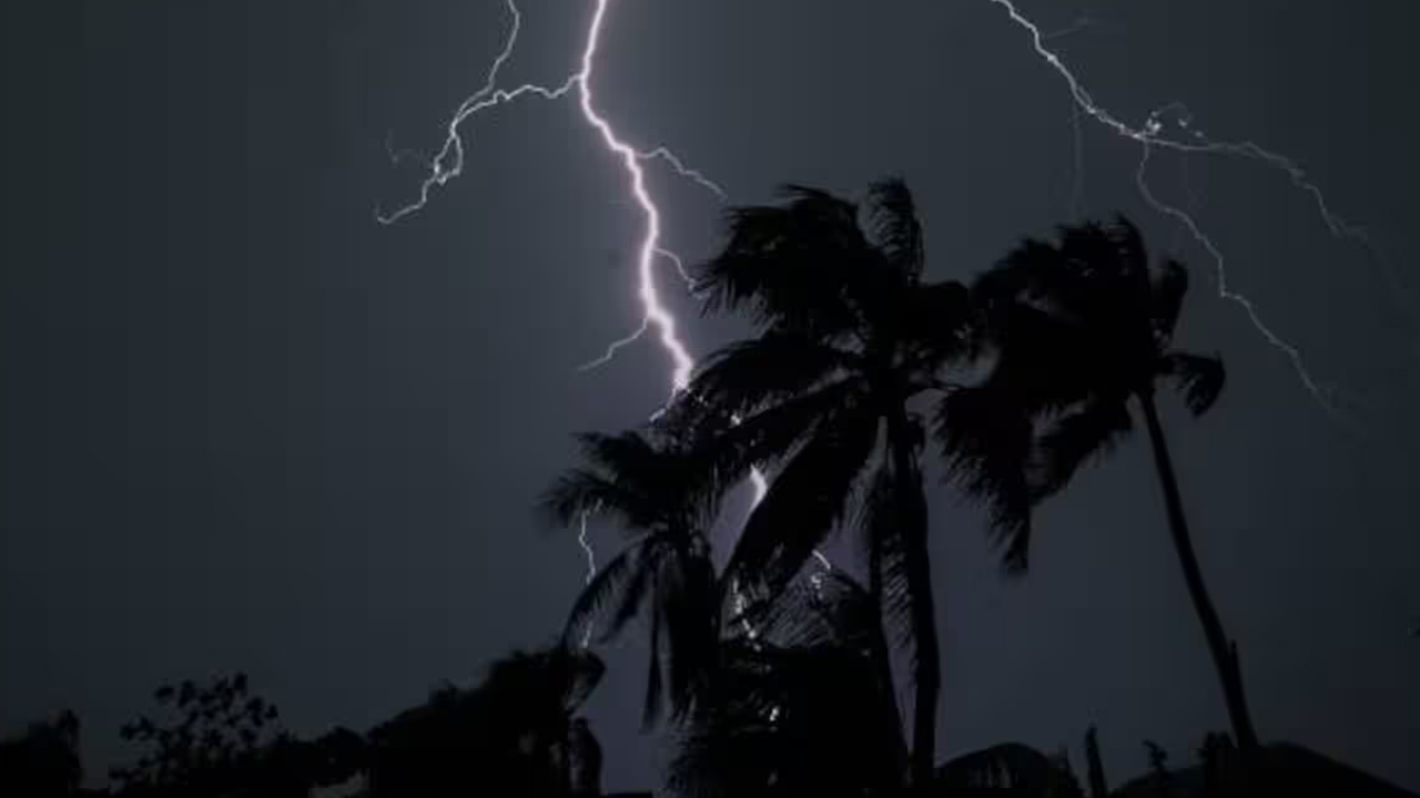 TG Rains | తెలంగాణలో రెండురోజులు పిడుగుల వానలు..!