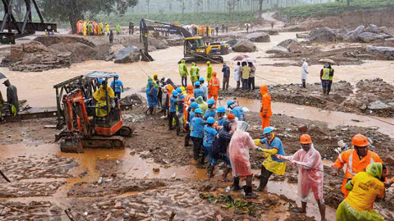 Wayanad | 300 దాటిన వయనాడ్‌ మృతులు.. ముమ్మరంగా సాగుతున్న సహాయక చర్యలు