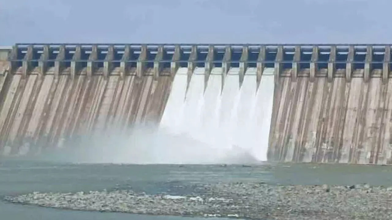 Nagagarjuna Sagar | నాగార్జున సాగర్‌కు పెరిగిన వరద.. ఆరుగేట్లు ఎత్తిన అధికారులు