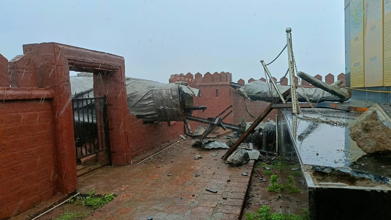 Shivaji Statue