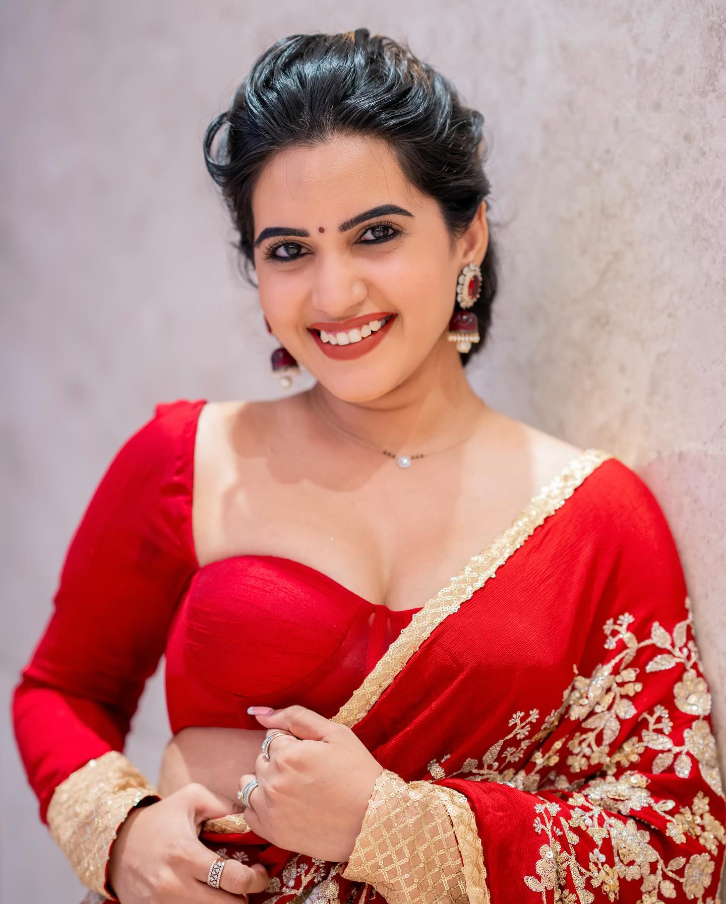 Sravanthi Chokkavarapu