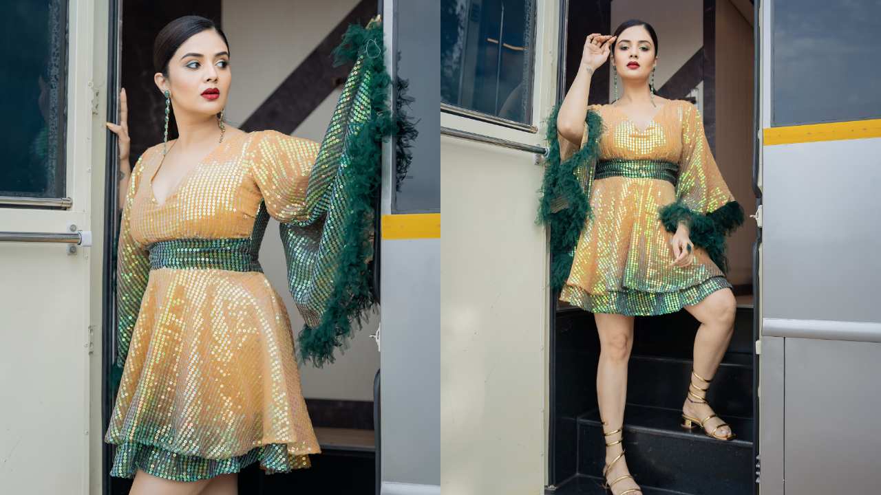 Sreemukhi | పొట్టి డ్రెస్‌లో కుర్ర‌కారు మ‌తిపోగొడుతున్న శ్రీ‌ముఖి