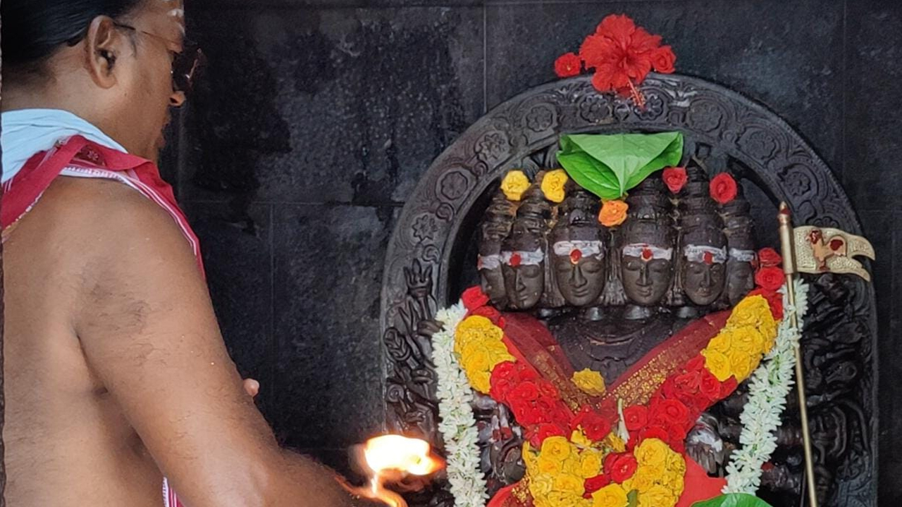 Srisailam | కుమారస్వామికి శ్రీశైలం మల్లన్న దేవస్థానం సర్కారీ సేవ..!