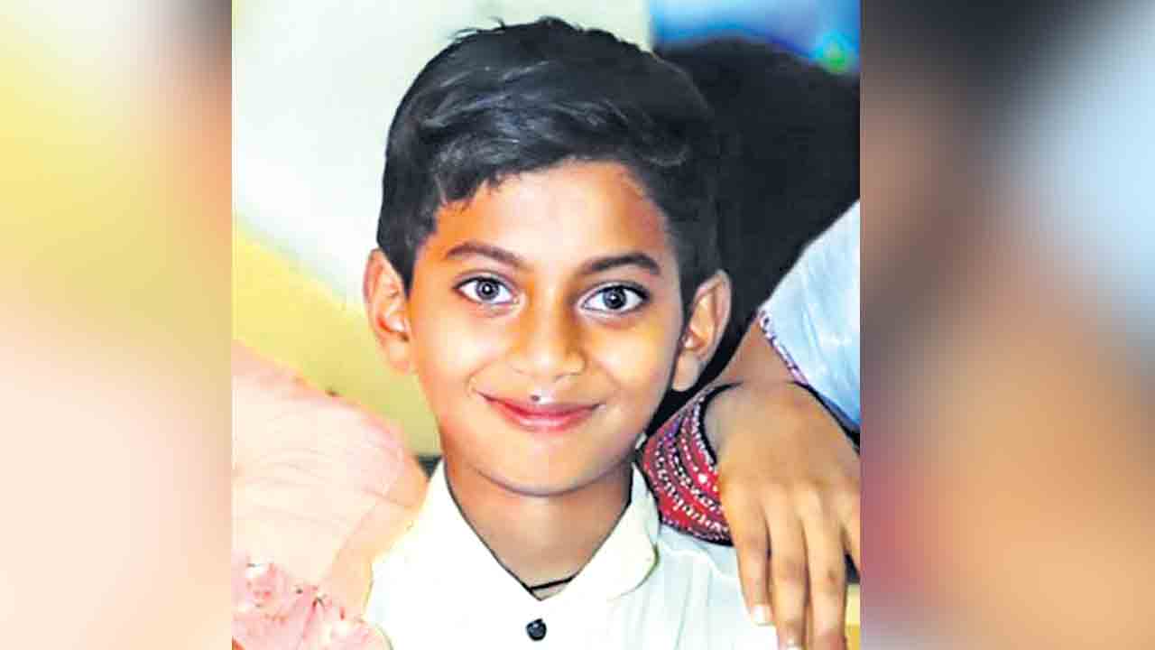 డెంగీతో విద్యార్థి మృతి