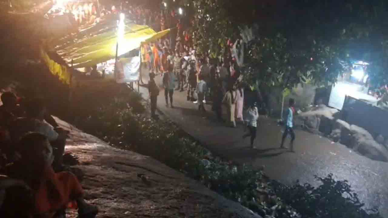 Stampede | ఆలయంలో తొక్కిసలాట.. ఏడుగురు భక్తులు మృతి