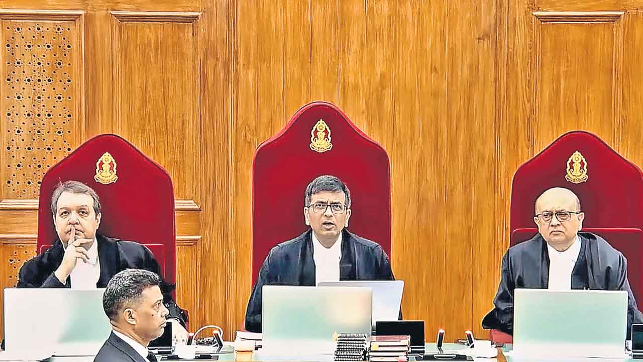 Supreme Court | కోల్‌కతా హత్యాచార ఘటనపై రాజకీయం చేయకండి: సుప్రీంకోర్టు
