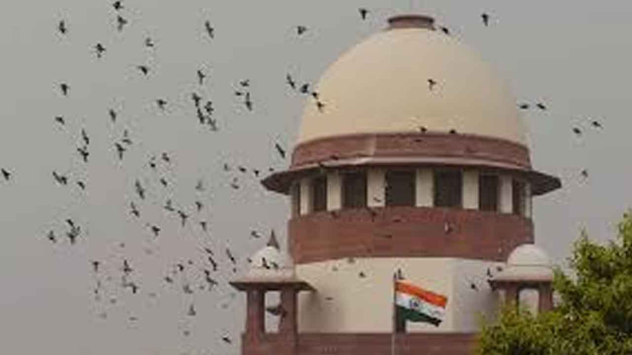 West Bengal Doctor Case | కోల్కతా లైంగిక దాడి.. హత్య కేసును సుమోటోగా స్వీకరించిన సుప్రీం.. 20న విచారణ