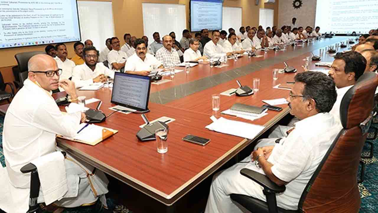 Tirumala | తిరుమల వార్షిక బ్రహ్మోత్సవాలకు సన్నద్ధం కావాలి : టీటీడీ అడిషనల్‌ ఈవో