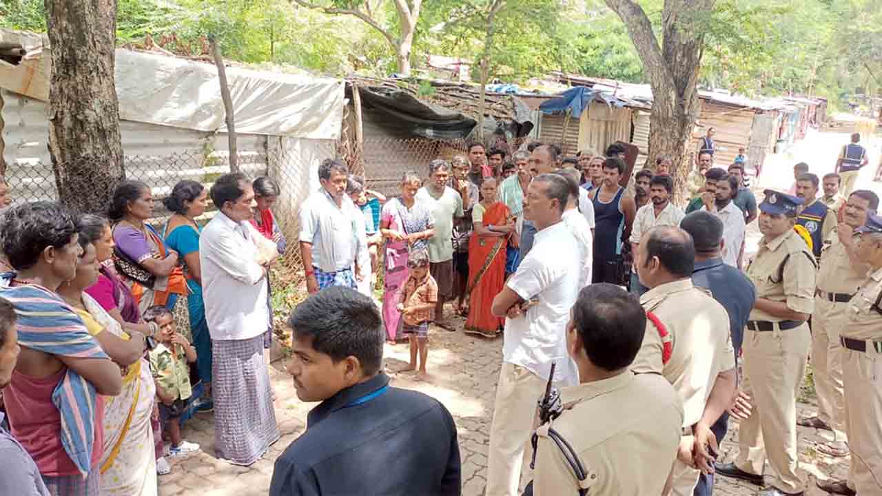 Tirumala | తిరుమలలో విస్తృతంగా విజిలెన్స్, పోలీసుల తనిఖీలు