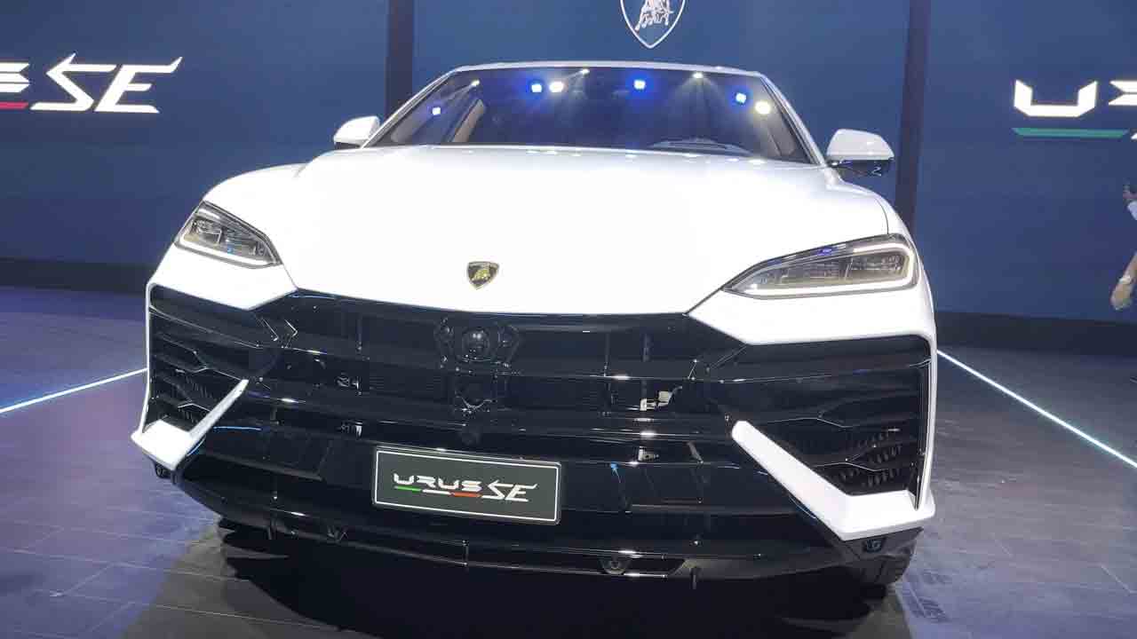 Lamborghini Urus SE | ఉరుస్ ఎస్ఈని దేశీయ మార్కెట్లో ఆవిష్కరించిన లంబోర్ఘినీ.. రూ.4.57 కోట్ల నుంచి ప్రారంభం..!
