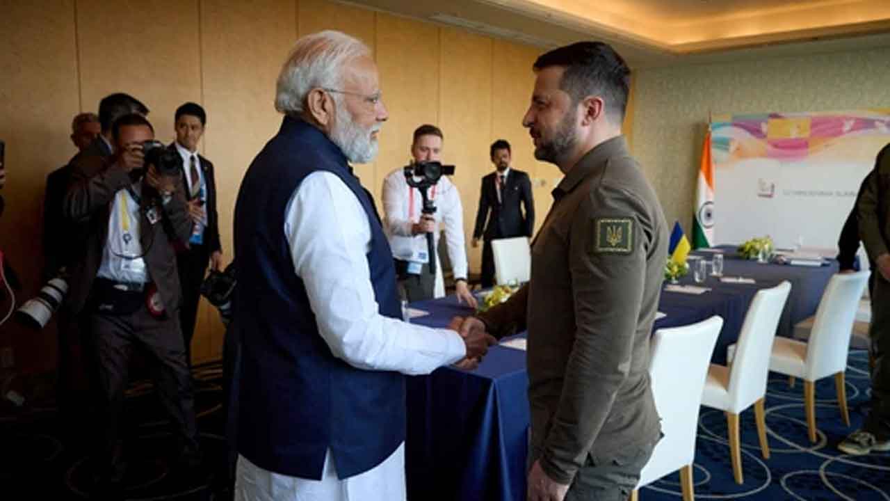 ట్రైన్‌ ఫోర్స్‌ వన్‌!