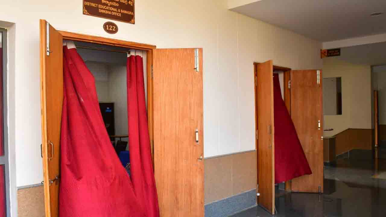 బడుల పర్యవేక్షణ గోవింద..