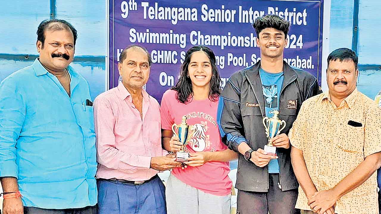 స్విమ్మింగ్‌ చాంప్‌ వ్రితి, సుహాస్‌