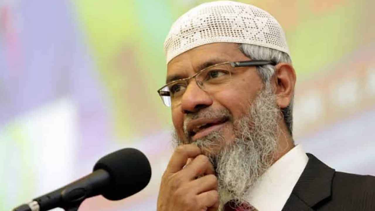 Zakir Naik | వివాదాస్పద మత బోధకుడు జకీర్‌ నాయక్‌ అప్పగింతపై మలేసియా ప్రధాని సానుకూలత..!