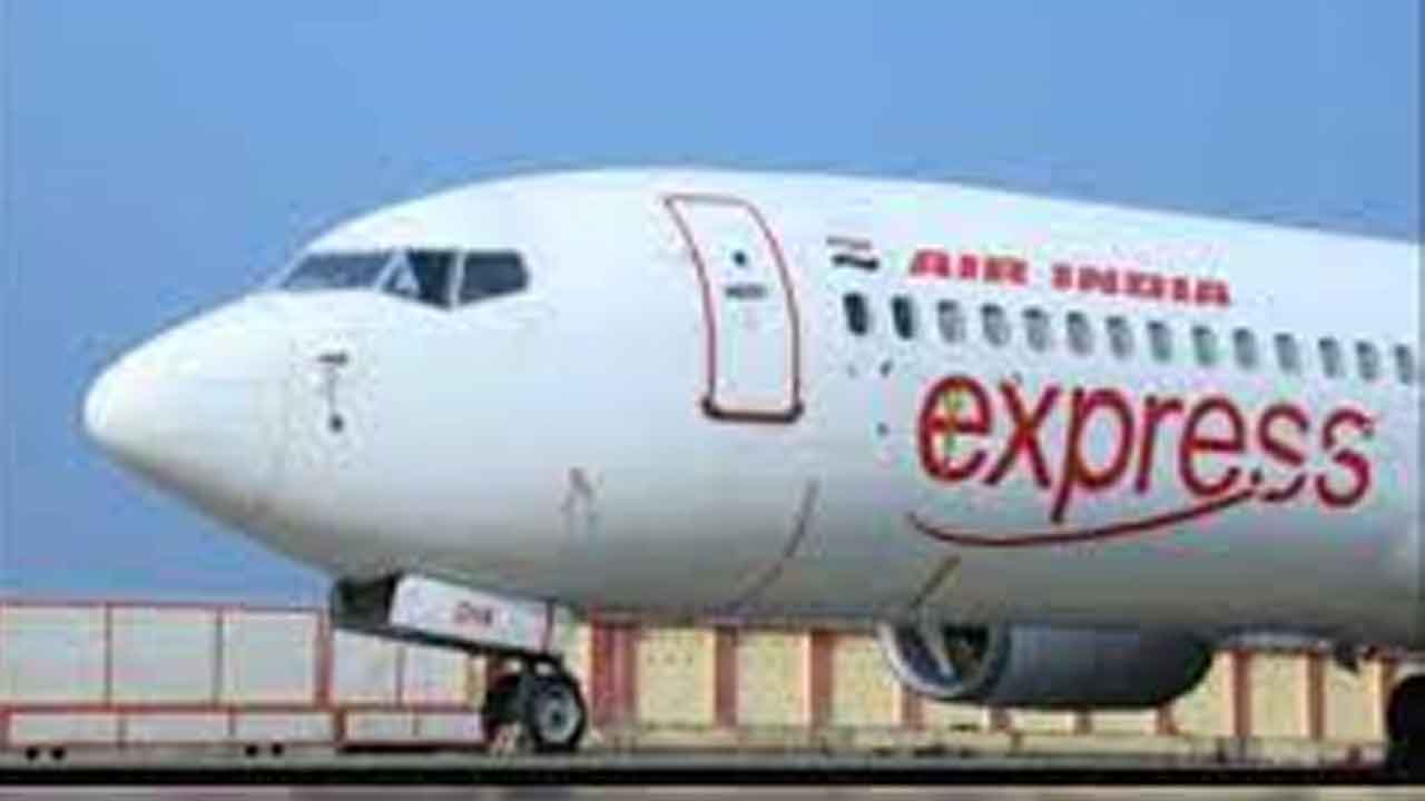 హైదరాబాద్‌-భువనేశ్వర్‌ మధ్య ఎయిర్‌ఇండియా ఎక్స్‌ప్రెస్‌ ఫ్లైట్‌