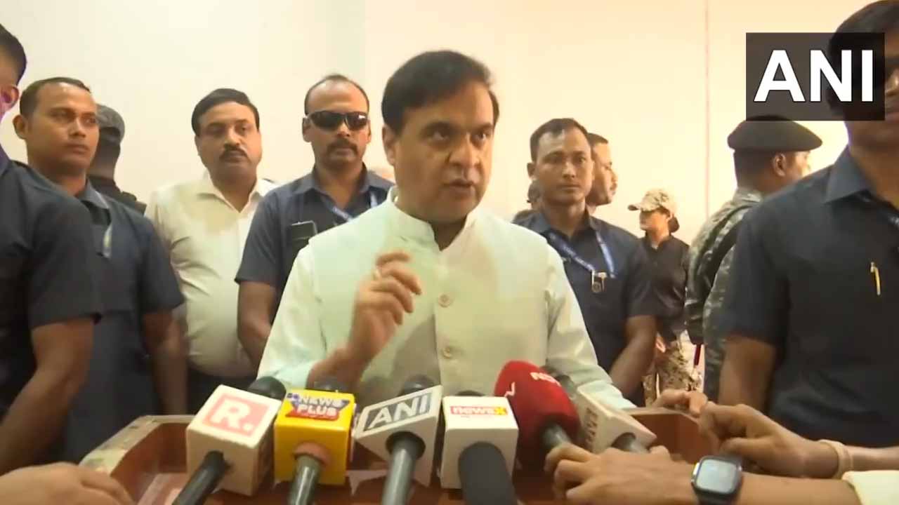 Himanta Biswa Sarma: ఎస్సీల భూములు ఎస్సీల‌కే అమ్మేలా చ‌ట్టం.. ల‌వ్ జిహాదీకి పాల్ప‌డితే క‌ఠిన శిక్ష‌