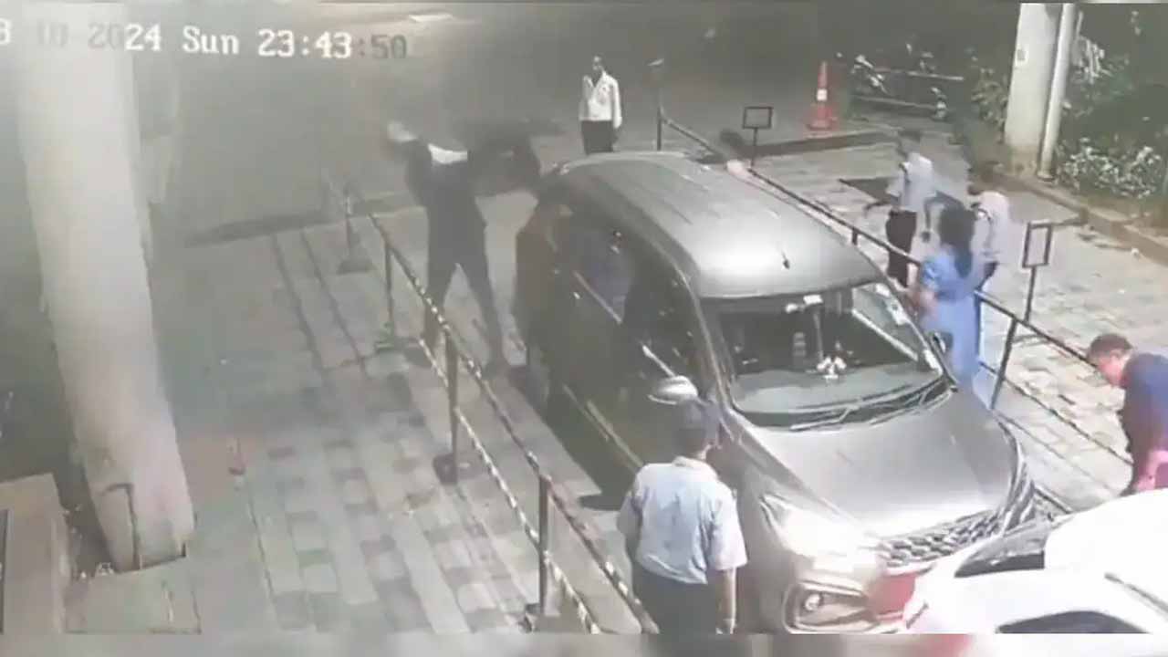 Cab Driver: బంప‌ర్‌కు తాకినందుకు ఓలా కారు డ్రైవ‌ర్‌ను చితిక‌బాదిన ఆడీ ఓన‌ర్.. వీడియో