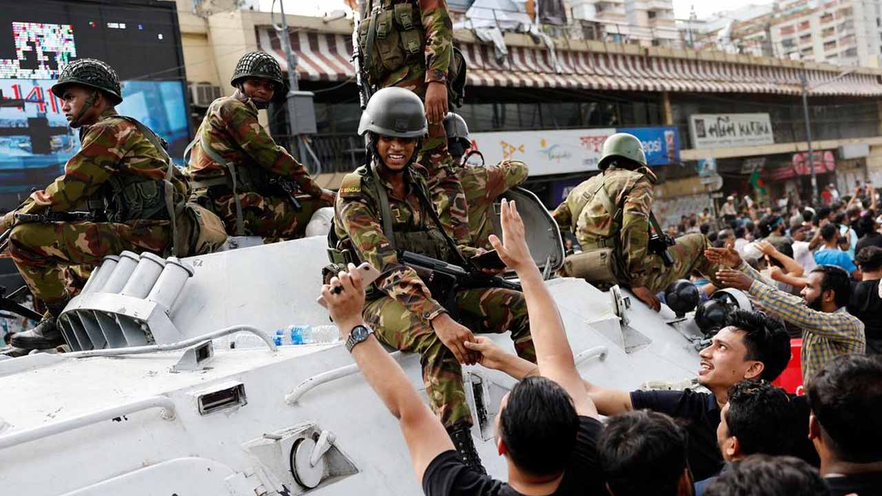 Sheikh Hasina: యూఏఈ, సౌదీ ఆరేబియాలో ఆశ్ర‌యం కోసం షేక్ హ‌సీనా ప్ర‌య‌త్నాలు