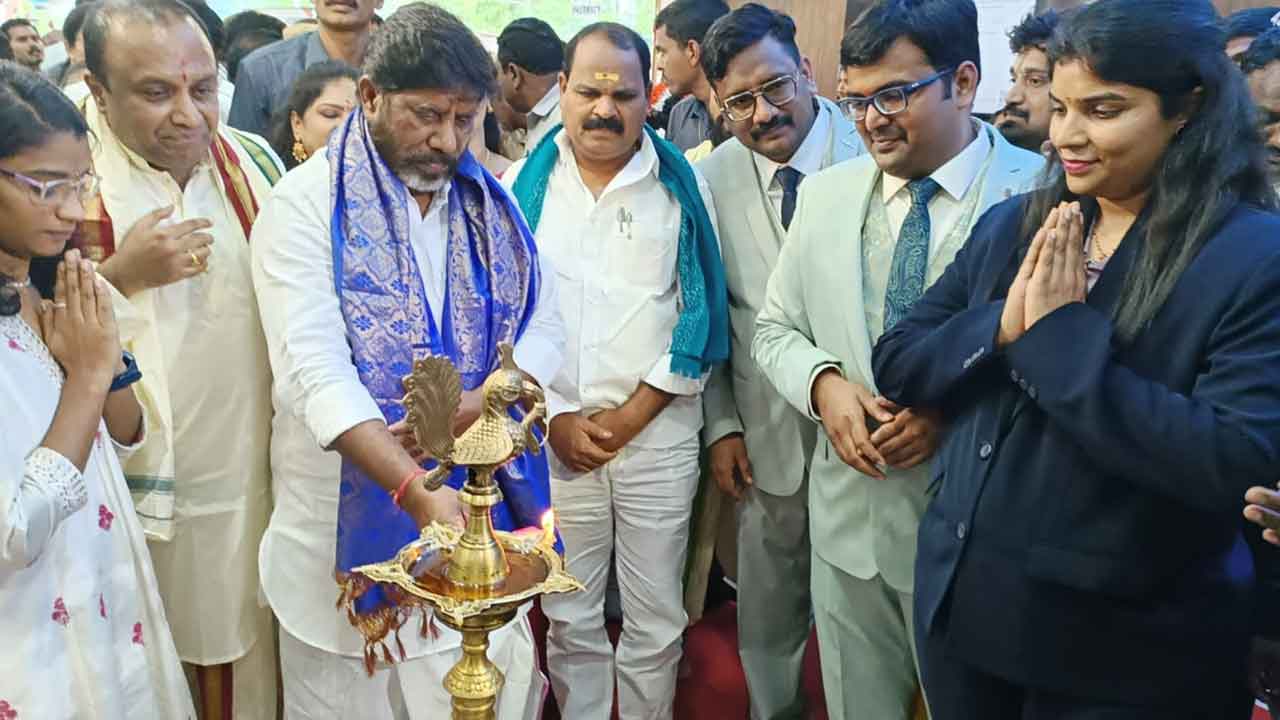 Deputy CM Bhatti | పేదలకు ఆధునిక వైద్య సేవలు అందాలి : డిప్యూటీ సీఎం భట్టి