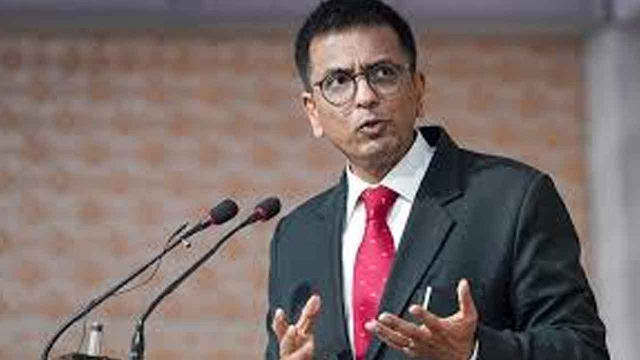 అసమానతలను అరికట్టేందుకు రాజ్యాంగం శక్తివంతమైన సాధనం: సీజేఐ