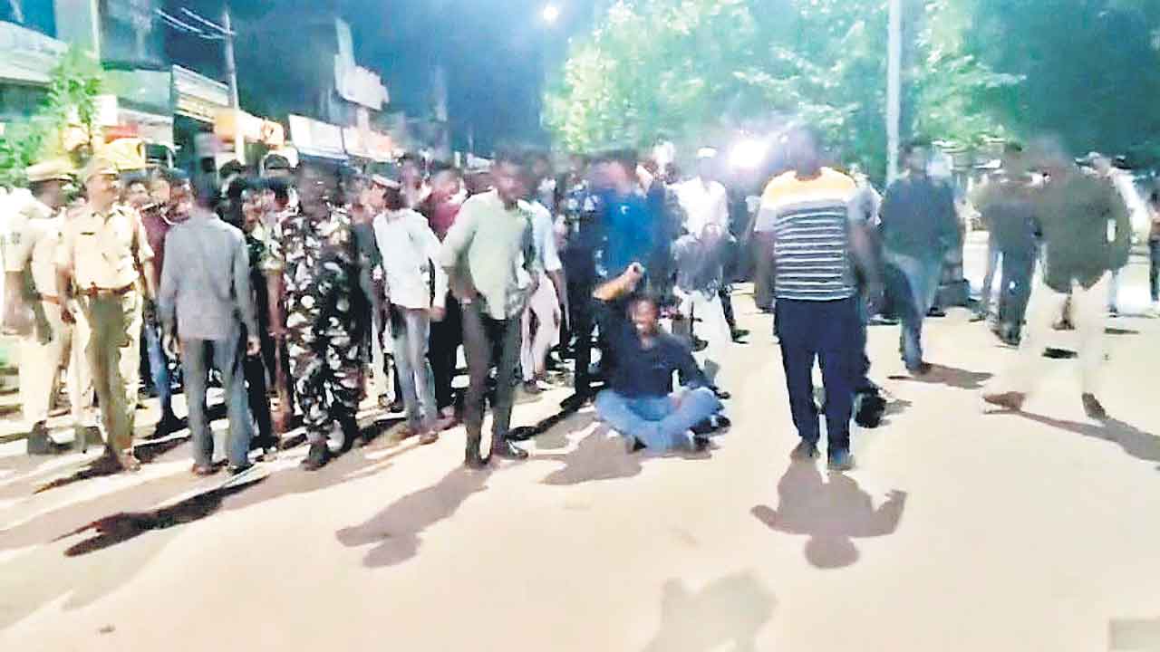 నమ్మించి.. వంచించి