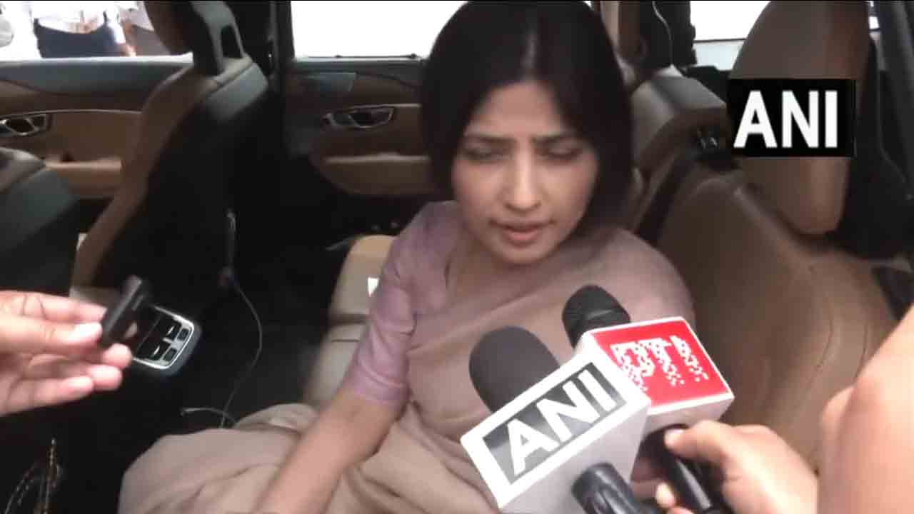 Dimple Yadav | మహిళను వేధించిన నిందితులపై కఠిన చర్యలు చేపట్టాలి : డింపుల్‌ యాదవ్‌