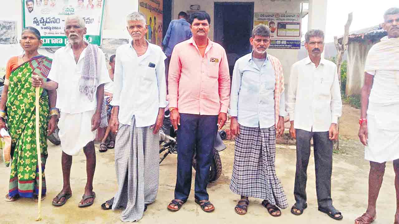 అరిగోస పడుతున్న ఆరేపల్లి రైతులు