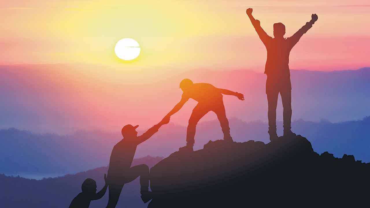 స్నేహమేరా జీవితం..