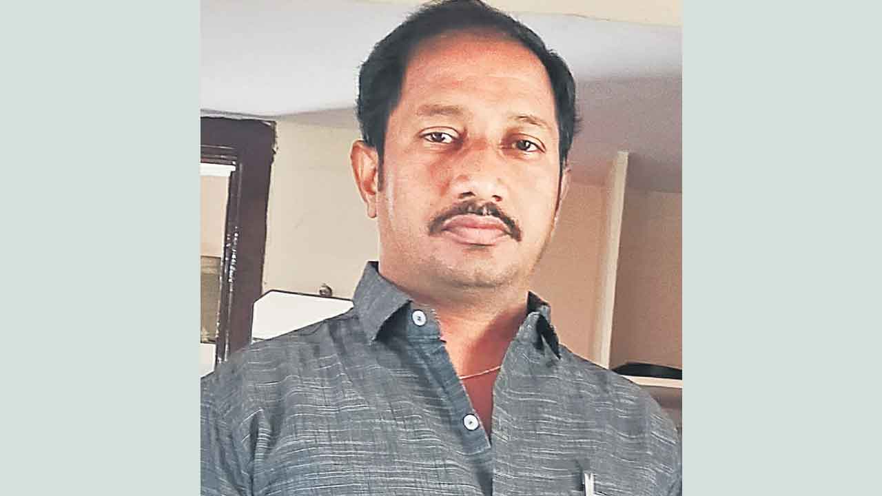ఆరోగ్యం బాగాలేదన్నా.. సీఎం సభకు రావాలని హుకూం