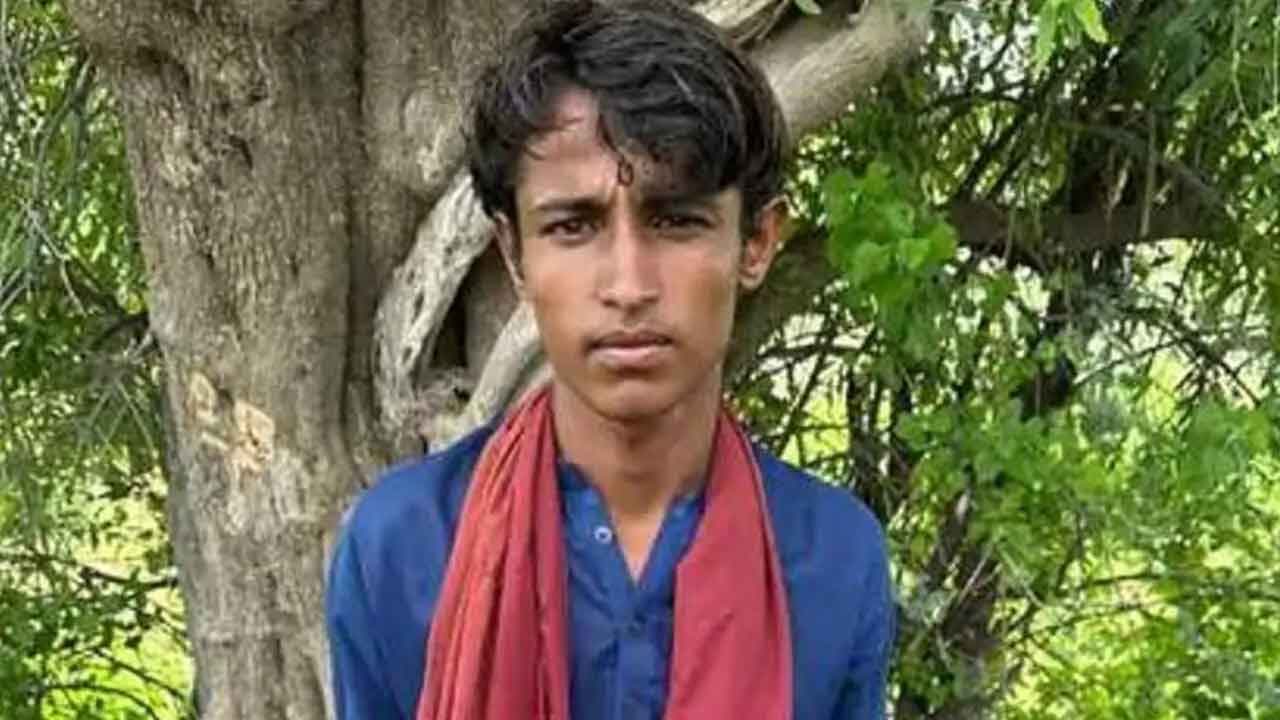 గర్ల్‌ఫ్రెండ్‌ కుటుంబం నుంచి రక్షణ కోసం..