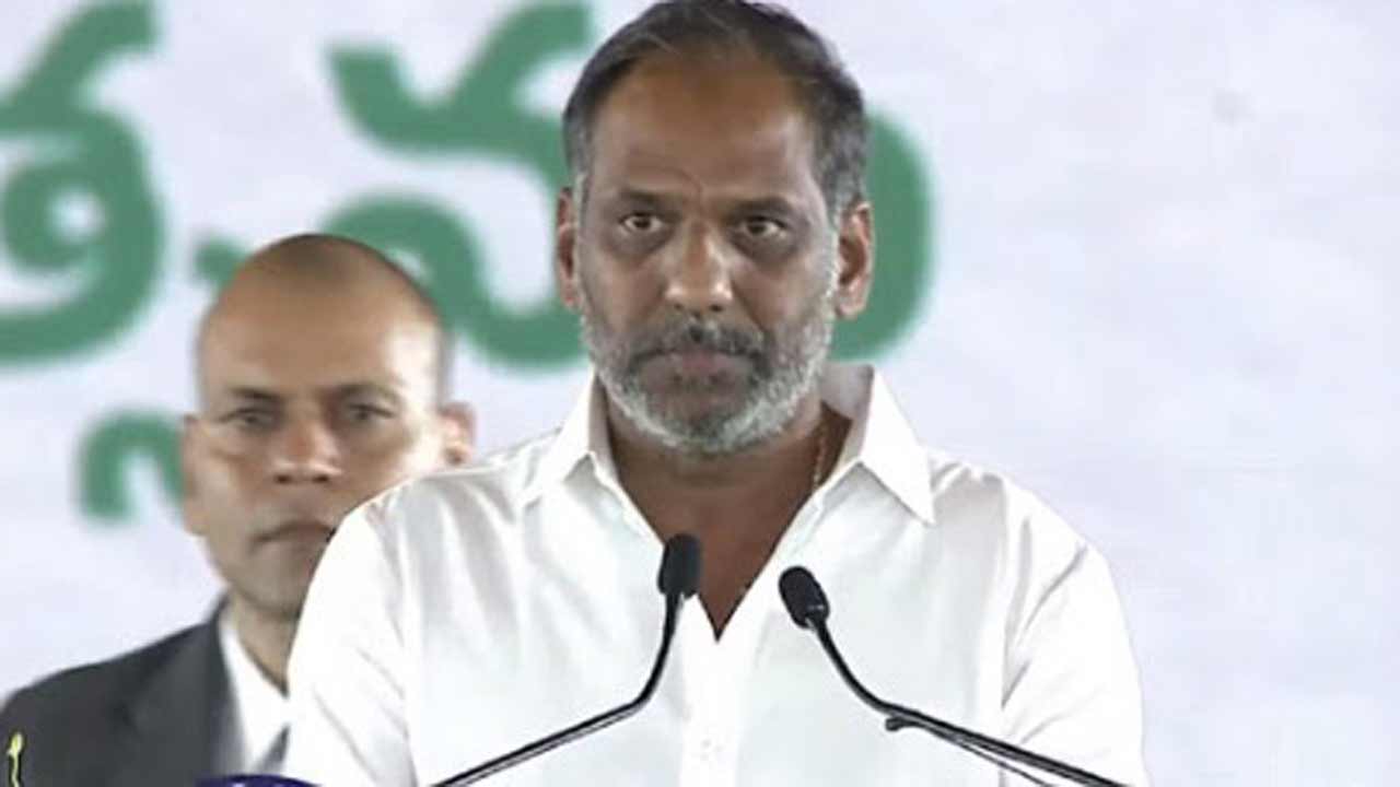 Duvvada Srinivas | దువ్వాడ శ్రీను వ్యవహారంపై ఏపీ మంత్రి రవికుమార్‌ ఇంట్రెస్టింగ్‌ కామెంట్స్‌