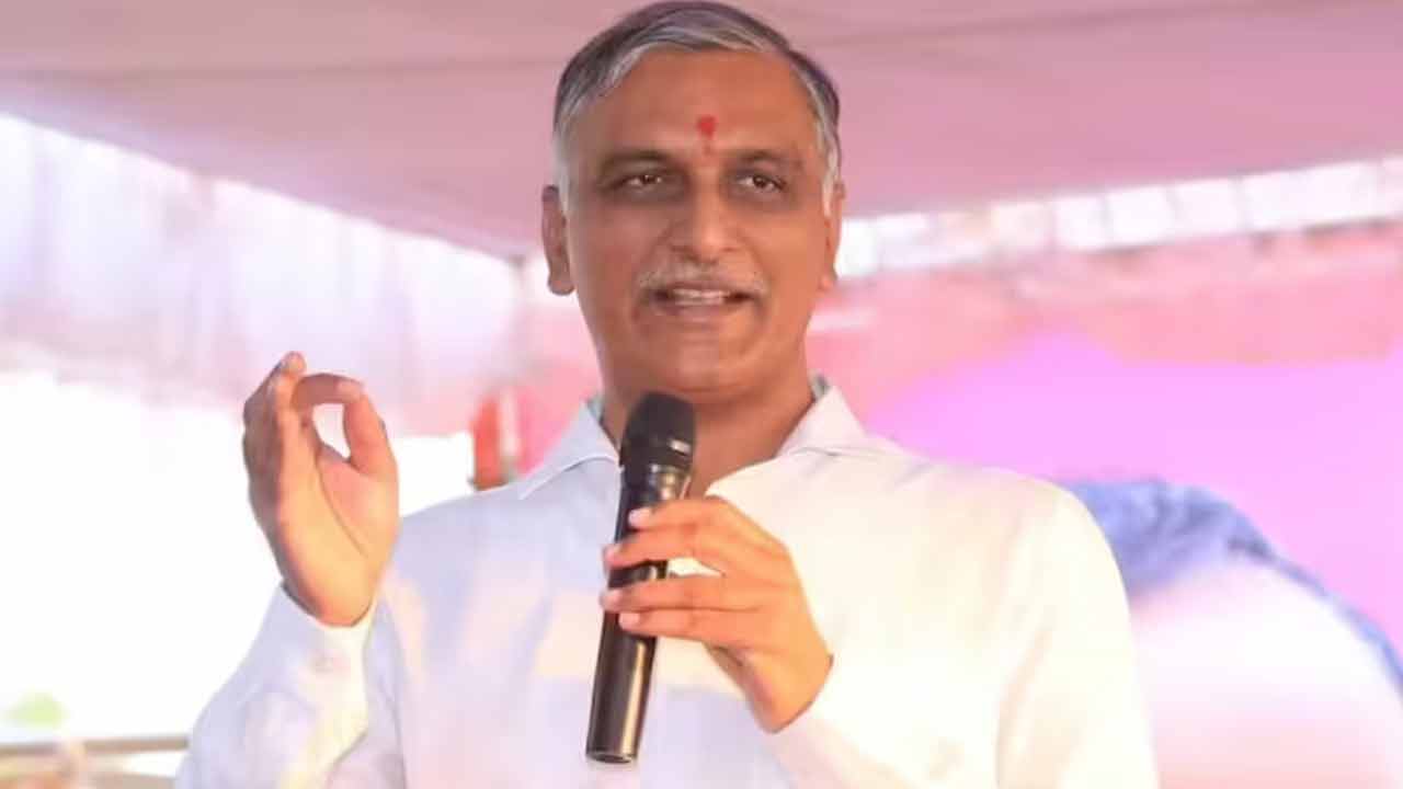 Harish Rao | టీచర్లు లేక మూతపడుతున్న పాఠశాలలు .. పాలకులు సిగ్గుతో తల దించుకోవాలి: హరీశ్రావు