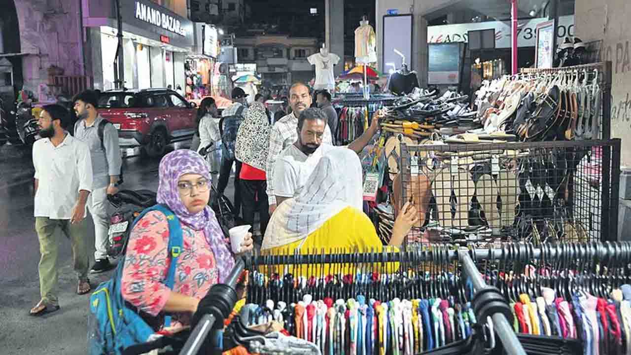 Hyderabad | హైద‌రాబాద్‌లో షాపుల మూసివేత టైమింగ్స్‌పై గంద‌ర‌గోళం..! సీఎం రేవంత్ మాట‌లు ప్ర‌క‌ట‌న‌ల‌కే ప‌రిమిత‌మా..?