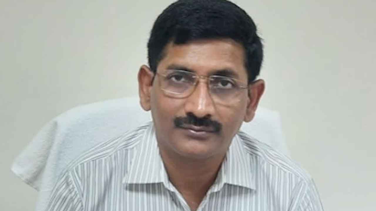 హెడ్‌కానిస్టేబుల్‌కు ఐజీ అభినందన