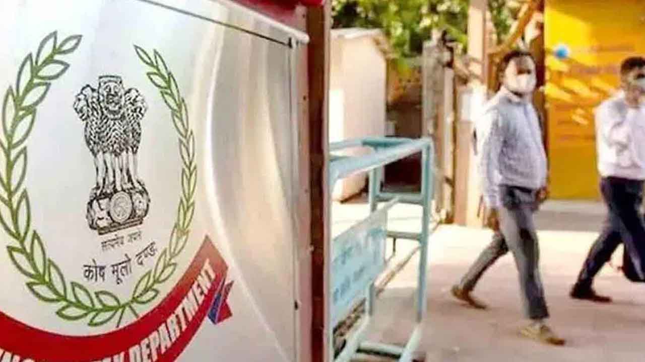 IT | హోటళ్లు, హాస్పిటల్స్‌ల్లో పెద్ద లావాదేవీలు.. వాటిపై ఐటీ దృష్టి