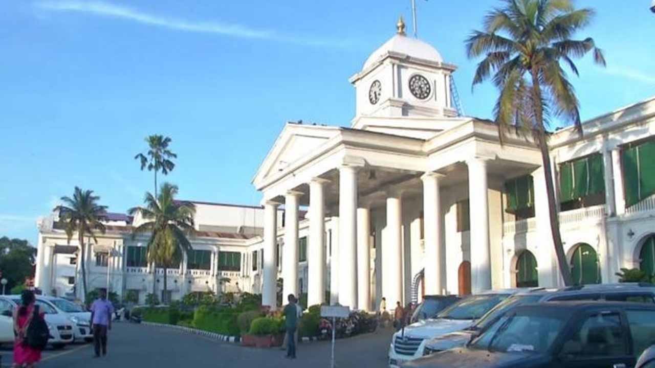 Salary Collection: వ‌య‌నాడ్ బాధితుల కోసం ప్ర‌భుత్వ ఉద్యోగుల 5 రోజుల జీతం విరాళం