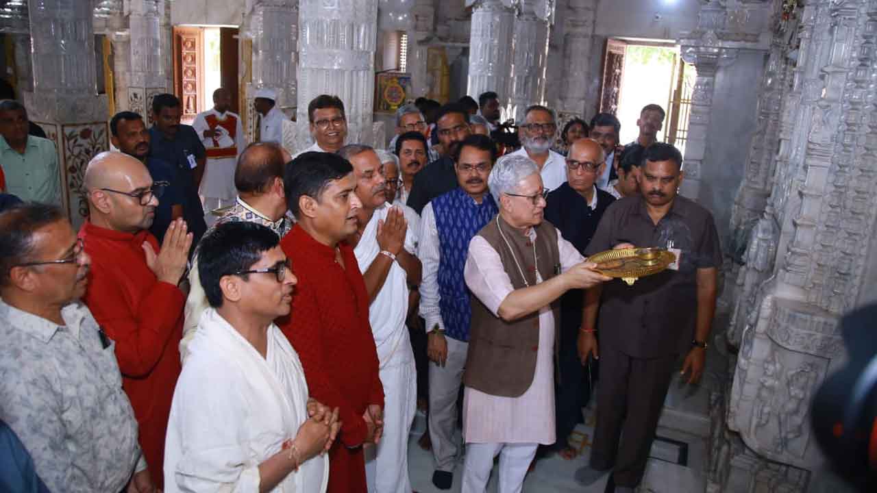 Kolanupaka | కొలనుపాక జైన దేవాలయాన్ని సందర్శించిన గవర్నర్ జిష్ణుదేవ్ వర్మ